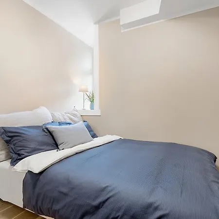 Sandviken Apartamento *